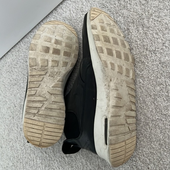 Nike Air Boot runner. Size 8.5 - Picture 6 of 7